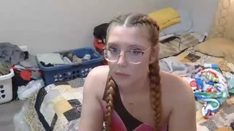 Snapshot of kayleekakesnslim chatting on 05.02.26 kaylee kakes online show from 05.02.26
