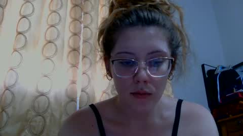 Snapshot of kayleekakesnslim chatting on 05.22.26 kaylee kakes online show from 05.22.26