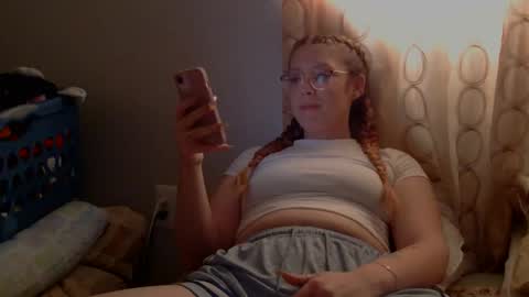 Snapshot of kayleekakesnslim chatting on 05.31.26 kaylee kakes online show from 05.31.26