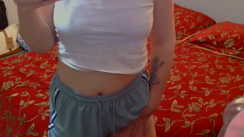 Snapshot of kayleekakesnslim chatting on 06.18.26 kaylee kakes online show from 06.18.26