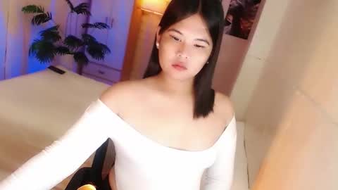 Y O U R        F U T U R E       K A Y L E E  online show from 11.20.25