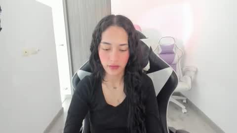 kaylie online show from 10.11.25