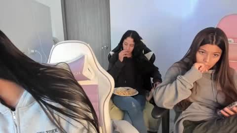 kaylie online show from 10.22.25