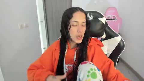 kaylie online show from 12.22.25