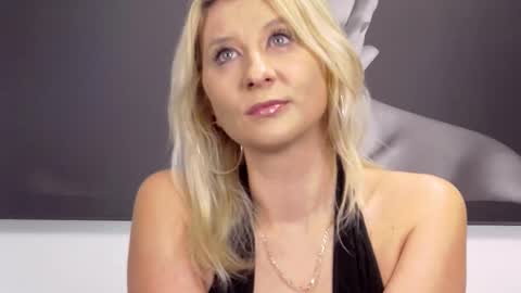 Snapshot of kaylinjann chatting on 01.10.26 kaylinjann online show from 01.10.26