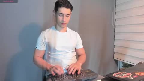 Kayn online show from 12.23.25