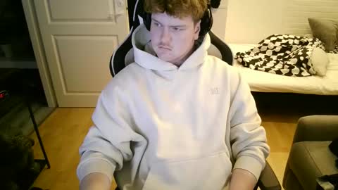 Aatu online show from 11.26.25