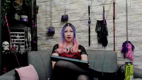 Miss Kazia online show from 11.10.25