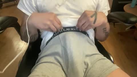 Keesey23 online show from 04.25.26