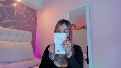 Snapshot of keilalovjack chatting on 01.18.25 Keila online show from 01.18.25