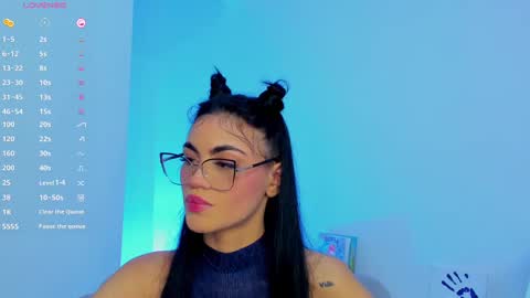 Snapshot of keily_brox chatting on 12.18.24 Keily brox online show from 12.18.24