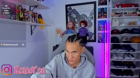 Snapshot of keindren chatting on 03.03.25 pablo online show from 03.03.25