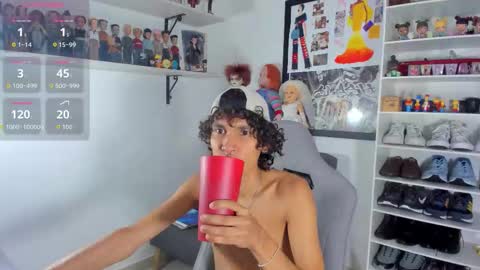 Snapshot of keindren chatting on 11.22.25 pablo online show from 11.22.25