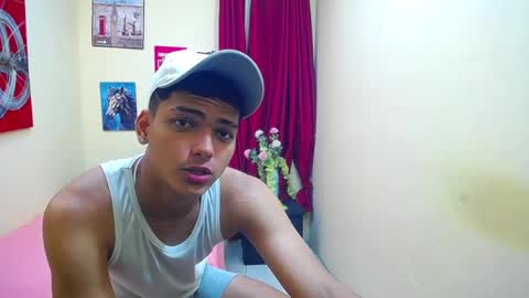 Snapshot of keinner_monstercock chatting on 10.09.25 keinner  sexy hot bigcock online show from 10.09.25