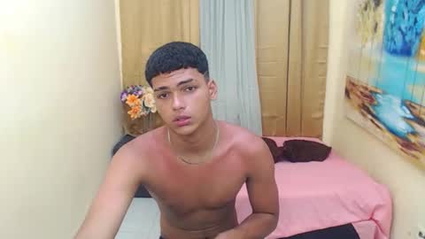 Snapshot of keinner_monstercock chatting on 10.27.25 keinner  sexy hot bigcock online show from 10.27.25