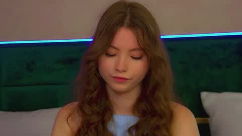 Keira online show from 09.28.25