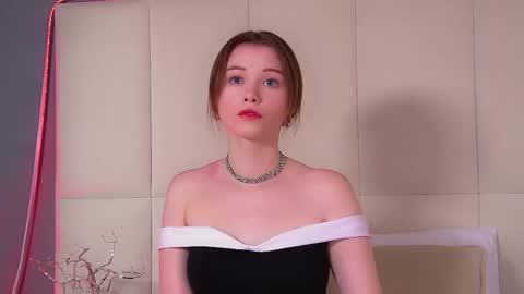 Keira online show from 11.07.25