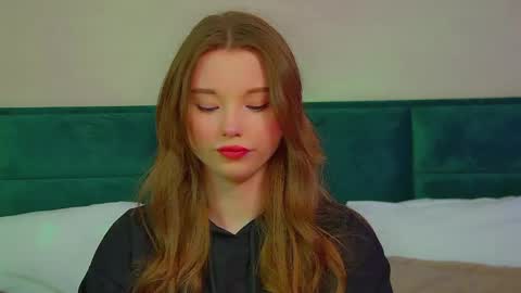 Snapshot of keiraace chatting on 05.25.26 Keira online show from 05.25.26