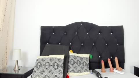   online show from 10.03.25