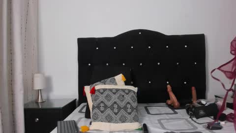   online show from 11.20.25