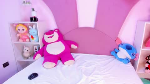 Snapshot of keita_moon chatting on 03.18.26 Keita moon online show from 03.18.26