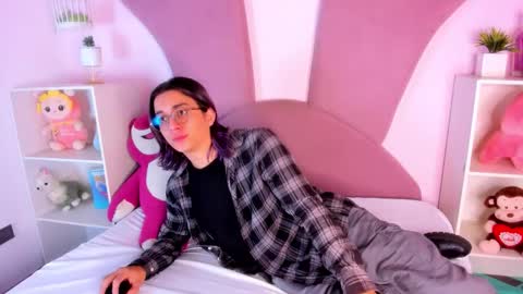 Snapshot of keita_moon chatting on 03.21.26 Keita moon online show from 03.21.26