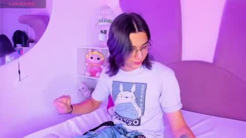 Snapshot of keita_moon chatting on 03.31.26 Keita moon online show from 03.31.26