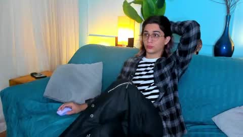 Snapshot of keita_moon chatting on 04.14.26 Keita moon online show from 04.14.26