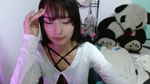 annie rosse16 online show from 10.22.25