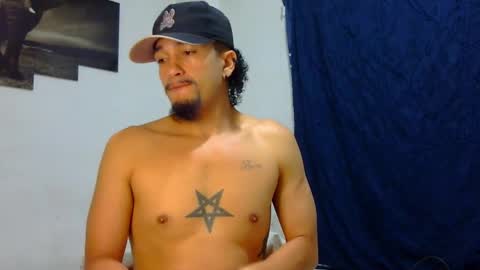 Snapshot of keivid_2303 chatting on 02.26.25 david online show from 02.26.25