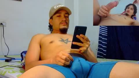 Snapshot of keivid_2303 chatting on 03.10.25 david online show from 03.10.25