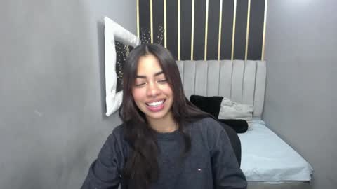  K E I Z Y  online show from 12.13.24