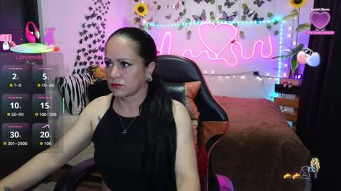 keka_teiku online show from 10.14.25