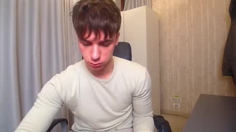 Snapshot of kellenwest chatting on 01.06.26 KellenWest online show from 01.06.26