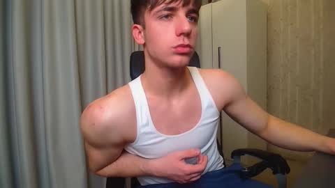 Snapshot of kellenwest chatting on 01.11.26 KellenWest online show from 01.11.26