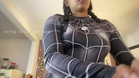 kelly__thomson online show from 03.17.26