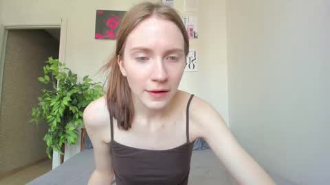 kelly_gerzikaaa online show from 04.14.26
