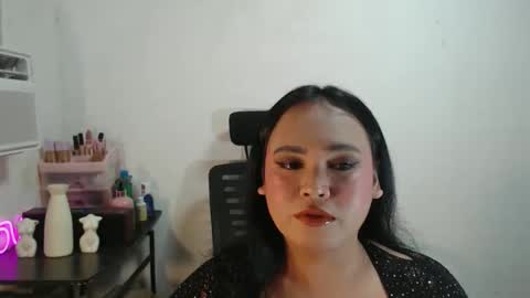KELLY MCDOLEN online show from 05.16.26