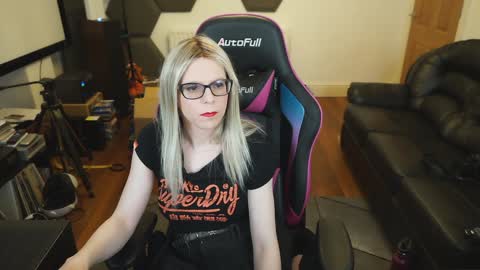 kelseycobalt online show from 01.28.25