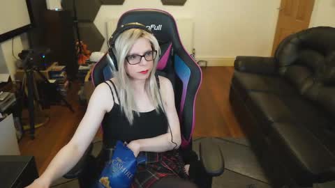 kelseycobalt online show from 02.13.25