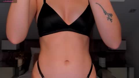 kelsi_di online show from 11.16.25