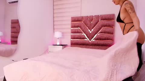 Snapshot of kemdall_lopez chatting on 01.15.26 kemdall lopez online show from 01.15.26