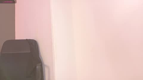   online show from 11.03.25