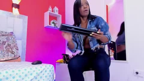 Snapshot of kendal_hot69_ chatting on 03.22.26 kendal_hot69_ online show from 03.22.26