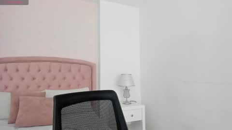 Kendall online show from 11.03.25