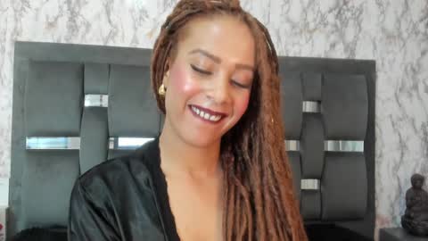 Kendall online show from 02.08.25