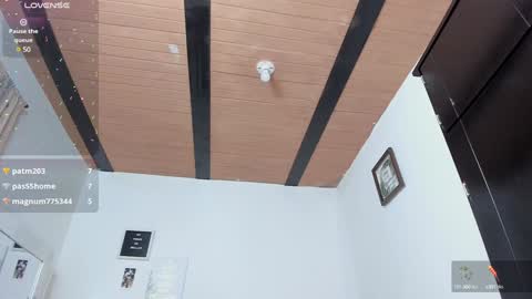 Snapshot of kendall_ewers chatting on 12.30.24 Kendall ewers online show from 12.30.24