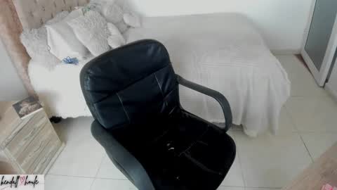 KendallHoule online show from 02.06.25