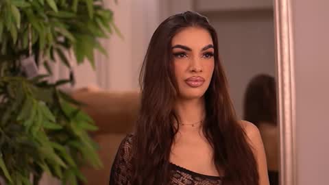 Kendal online show from 10.26.25