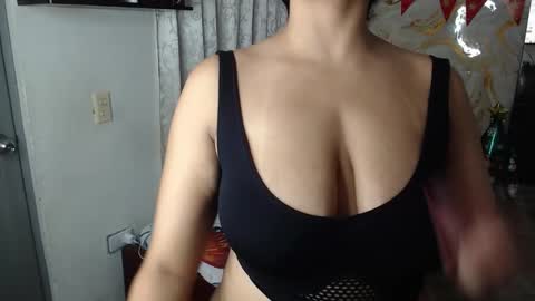 kendall  online show from 12.19.25